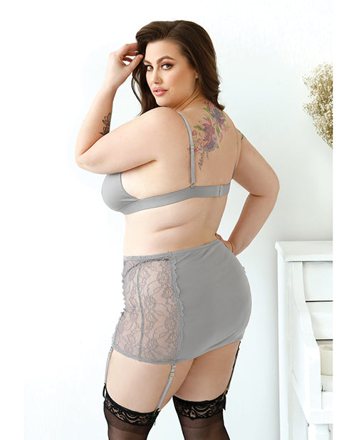 Soutien-gorge sans armature Curve Layne en dentelle et microfibre avec jupe porte-jarretelles et string gris 3XL/4XL
