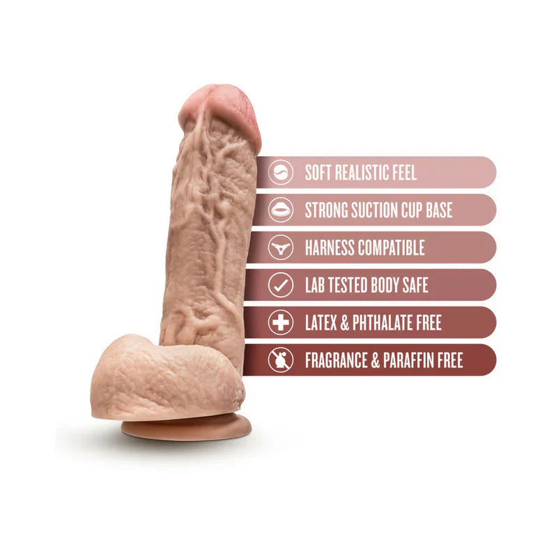 Dildo realista Hung Rider Trigger de 8.5" - Carne