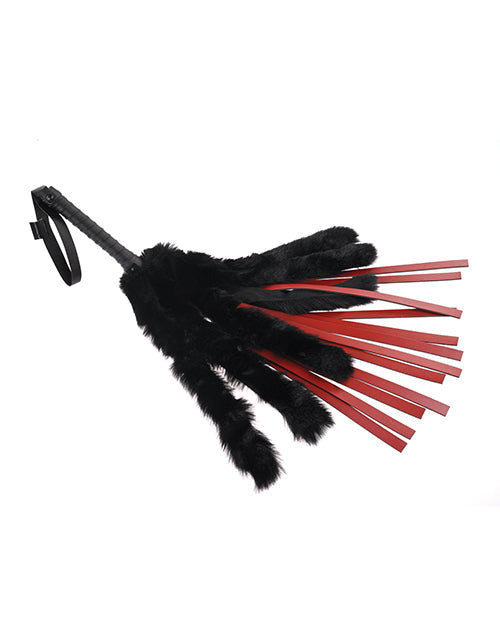 Flogger de piel sintética azafrán