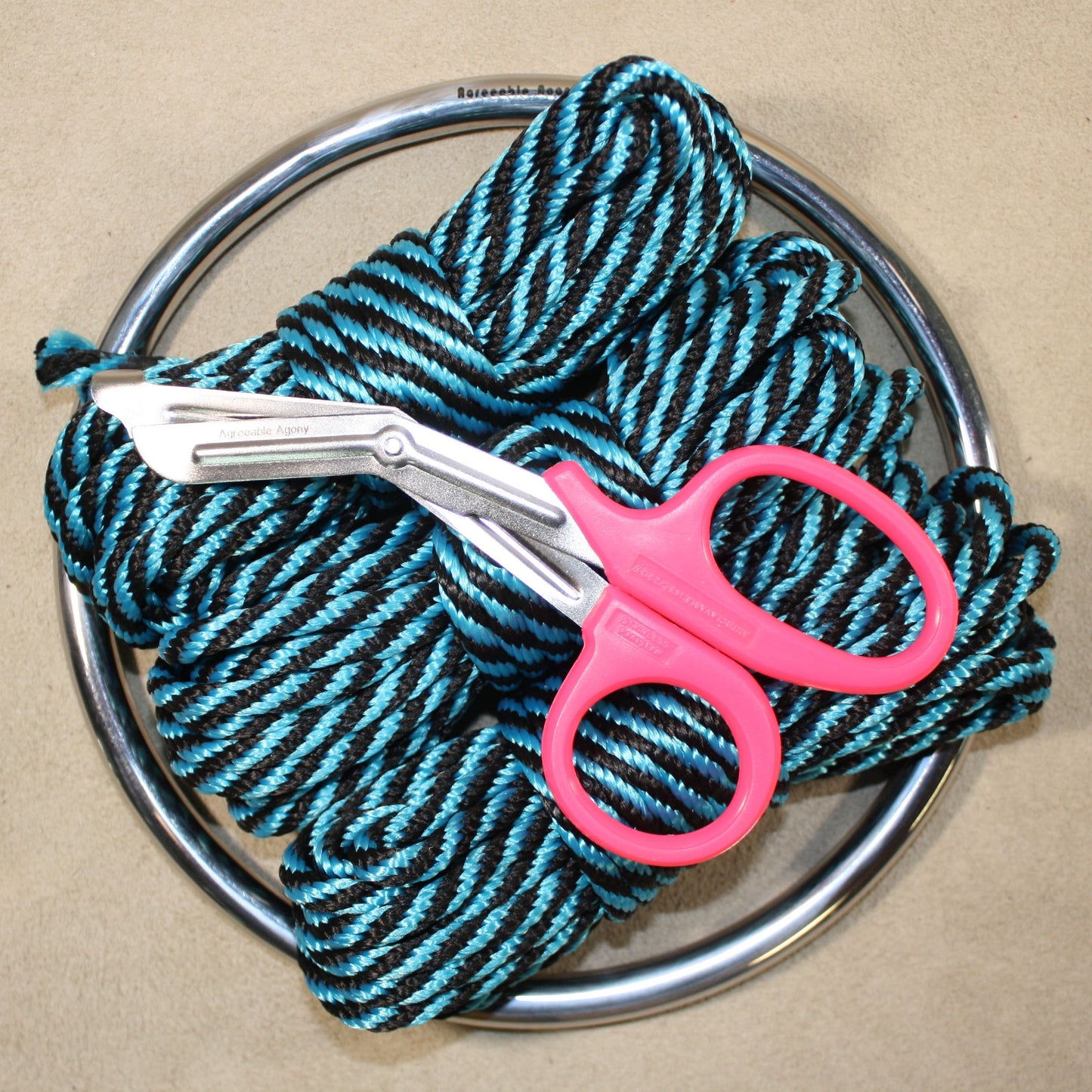 Kit de Bondage Débutant avec Cordes (3x9m + Ciseaux !) - MFP 6mm - 1/4"