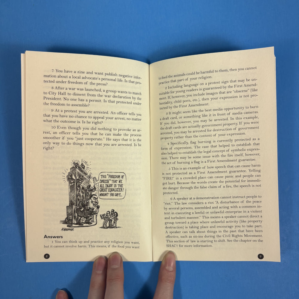 Zine - Connaissez vos droits : Protégez-vous et protégez votre communauté de la police, de l'ICE, du FBI et du système judiciaire