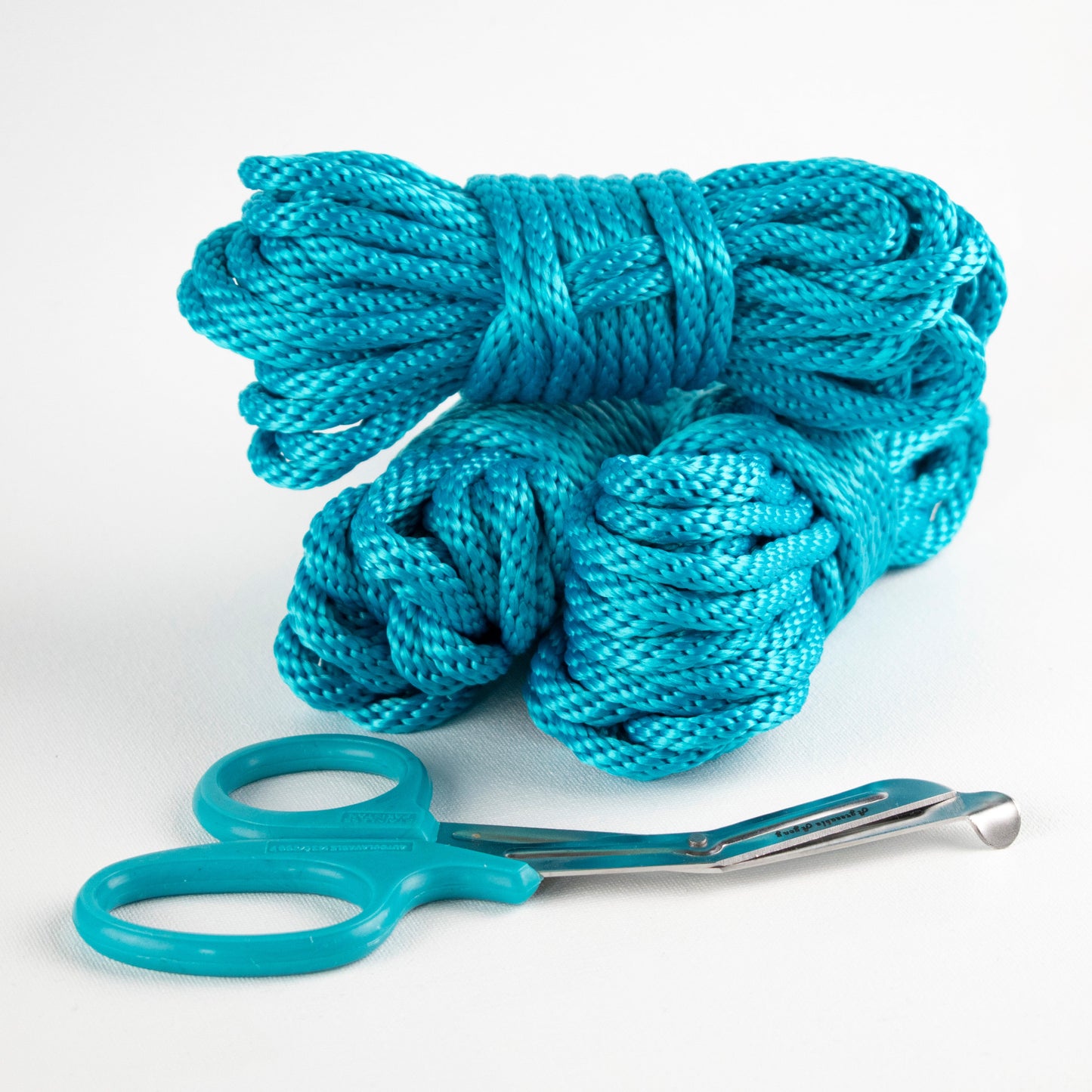 Kit de Bondage Débutant avec Cordes (3x9m + Ciseaux !) - MFP 6mm - 1/4"
