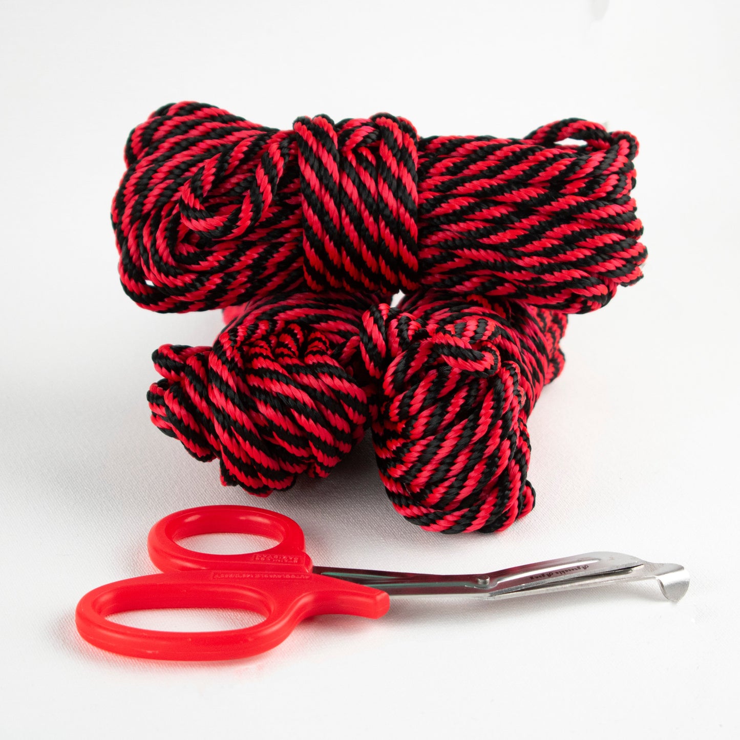 Kit de Bondage Débutant avec Cordes (3x9m + Ciseaux !) - MFP 6mm - 1/4"