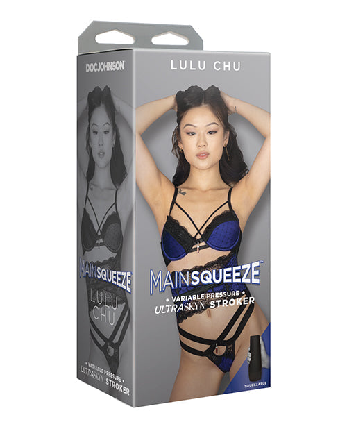 La consentida Lulu Chu acaricia su coño.