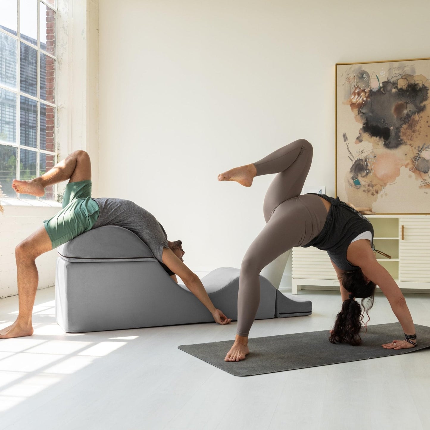 Chaise longue convertible gris intime pour le sexe