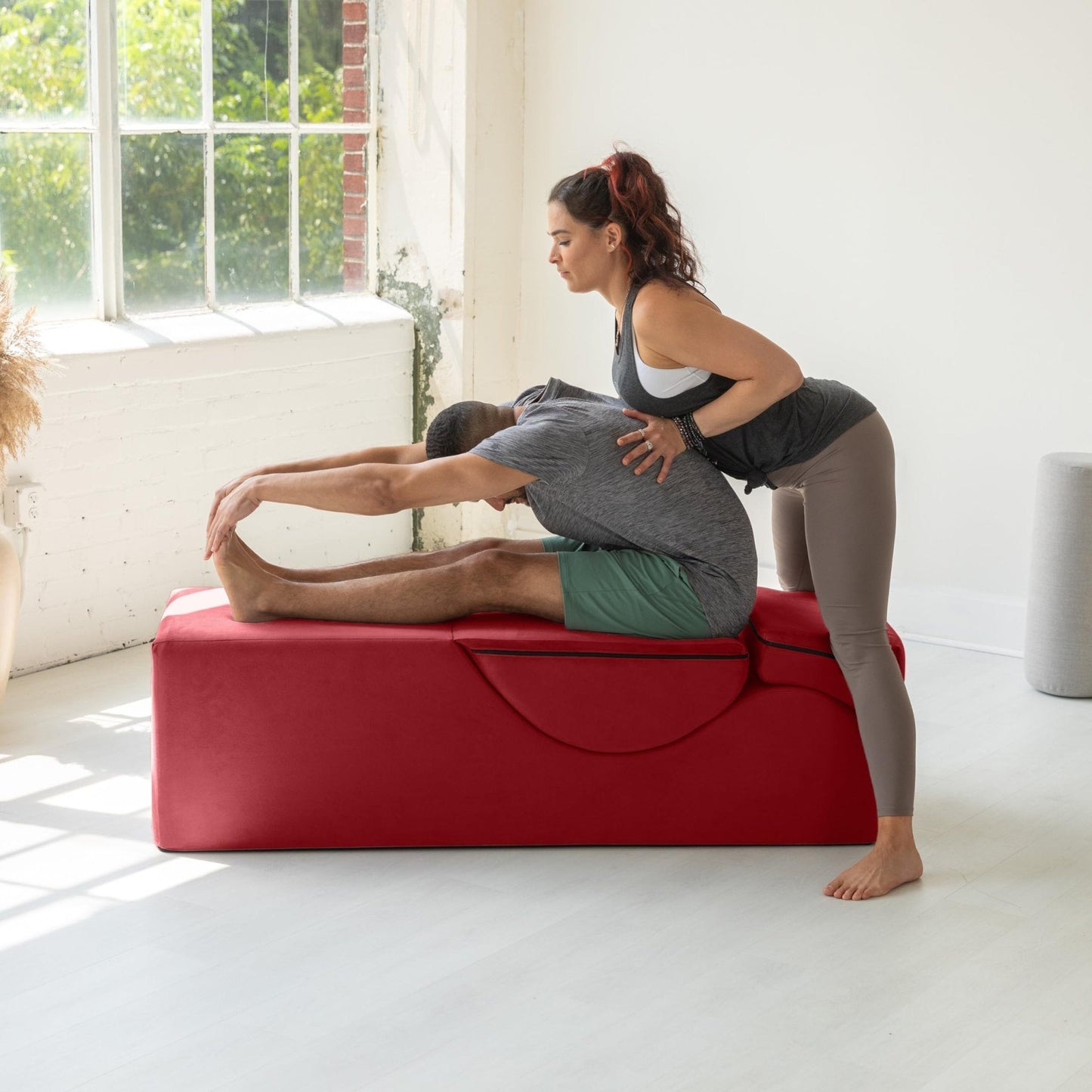 Diván convertible rojo íntimo para sexo