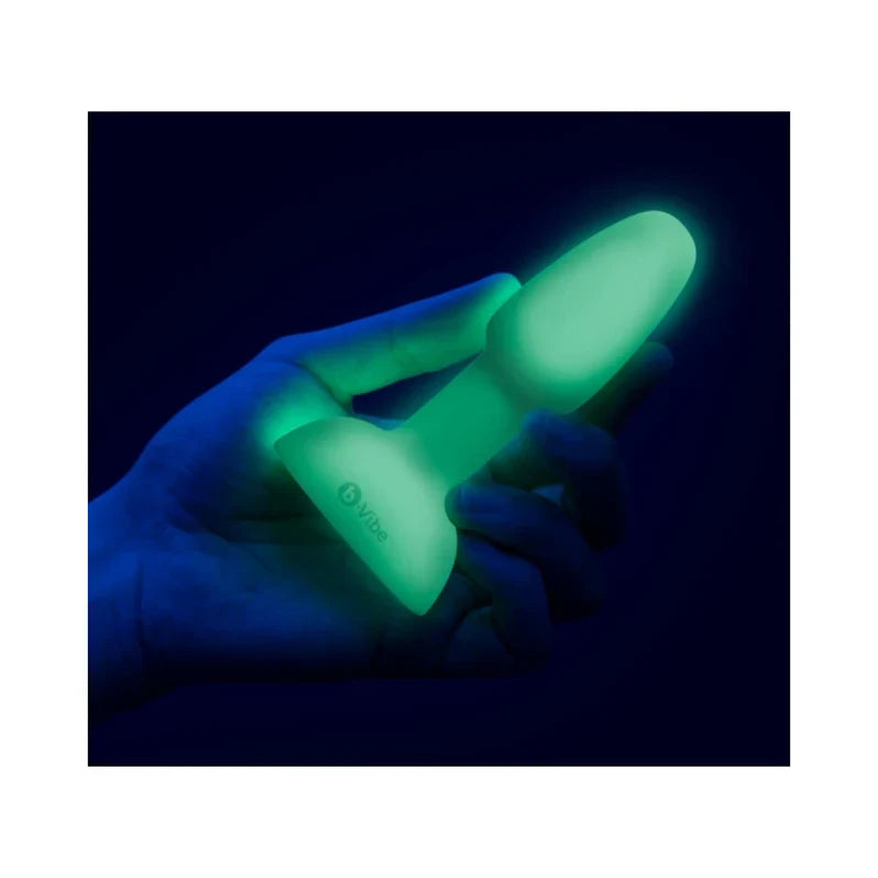 b-Vibe Limited Edition Asstronaut Juego Anal que Brilla en la Oscuridad