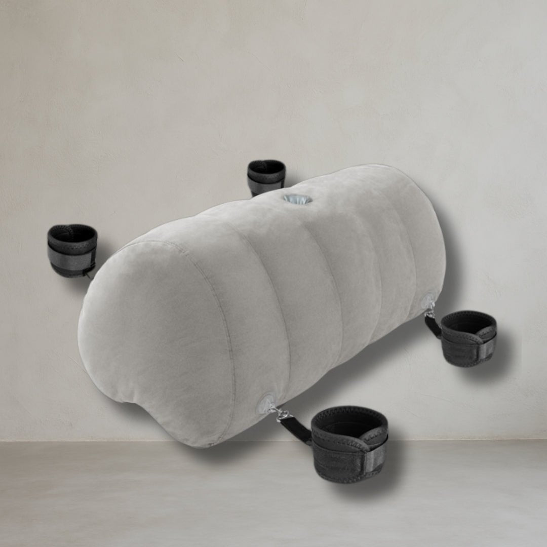 Almohada inflable de bondage con forma de corazón | Cojín de montaje para juguetes con puños, correas y pinzas | Kit de cuña para dormitorio para parejas