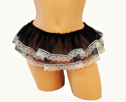Falda de lencería micro mini en blanco y negro