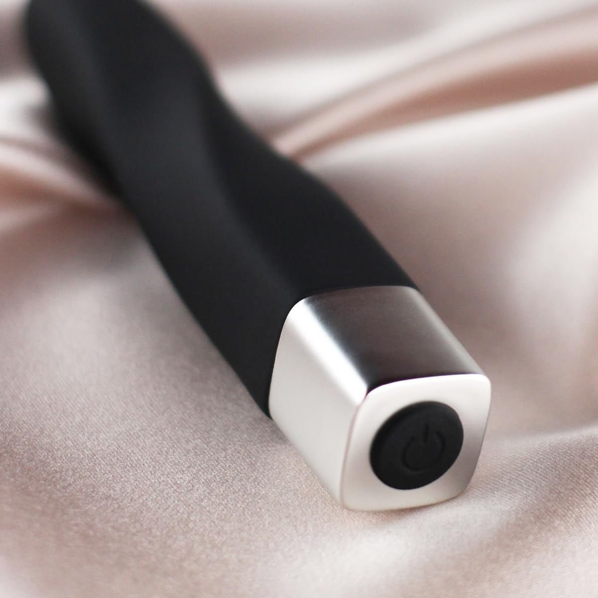 Vibromasseur balle torsadé noir NoirTwist