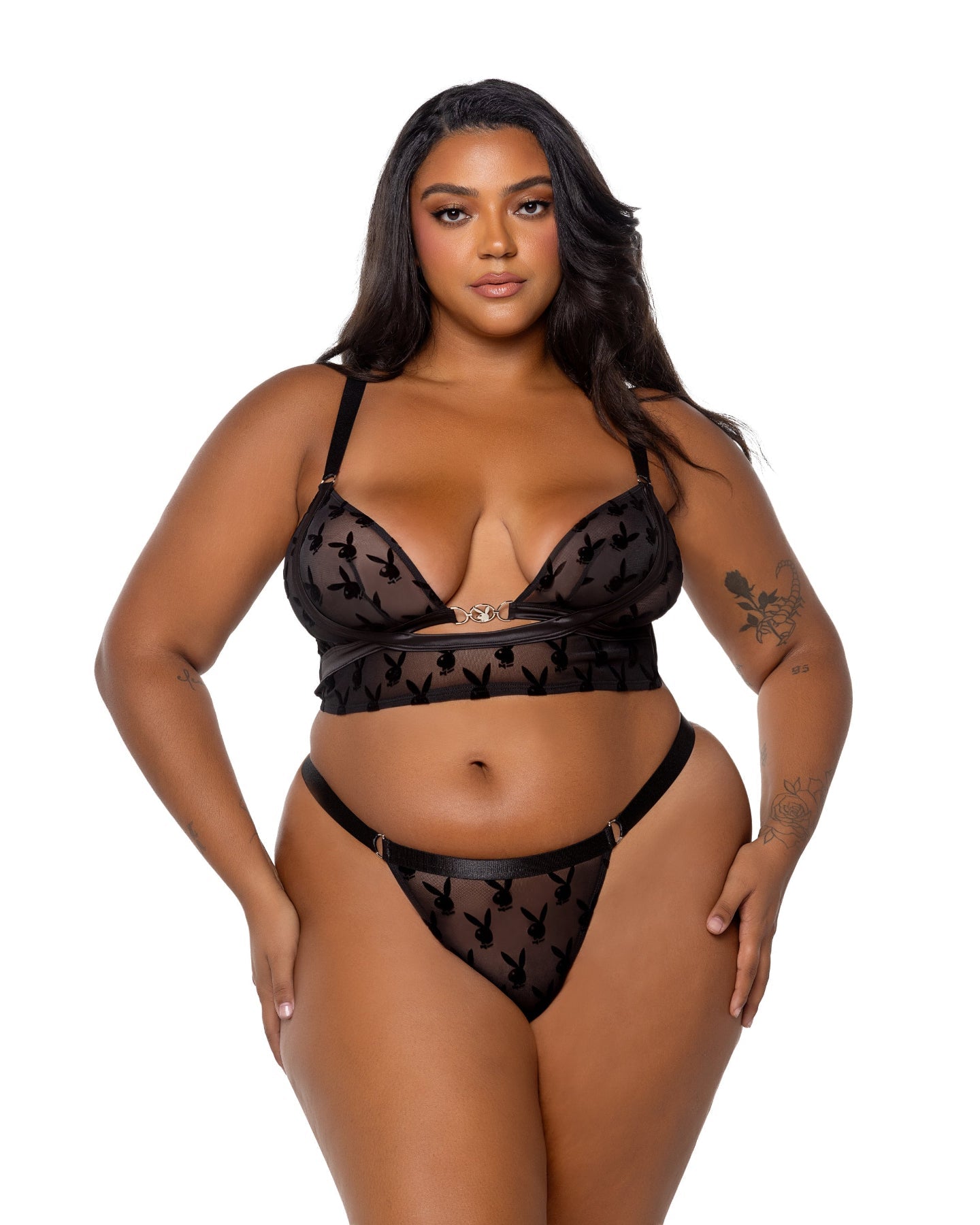 Conjunto de bralette con dije de conejita de Playboy negro y dorado