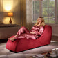 Chaise longue intime en velours rouge