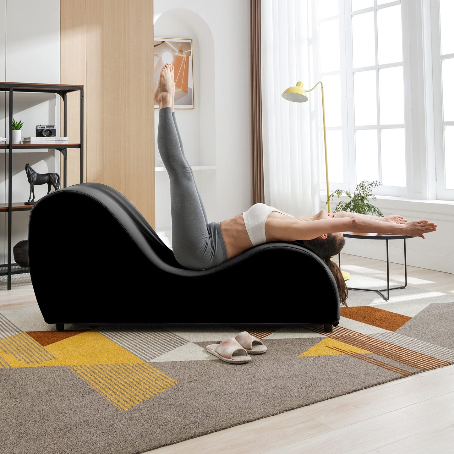 Elegante Chaiselongue de Terciopelo Curvo e Íntimo - Negro
